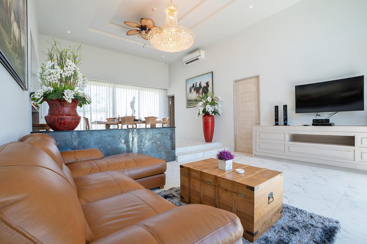 Gold Chariot Pool Villa, Phuket - Sha Plus Certified Bang Tao Beach  Exterior foto
